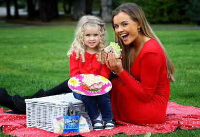 Kingsmill Thins ambassador Tiffany Brien celebrating the launch of Kingsmill Thins with Cerys ÕNeill from Maghera. 