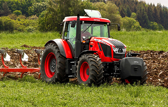 The new high-spec, high-powered Crystal – flagship model in the Zetor range